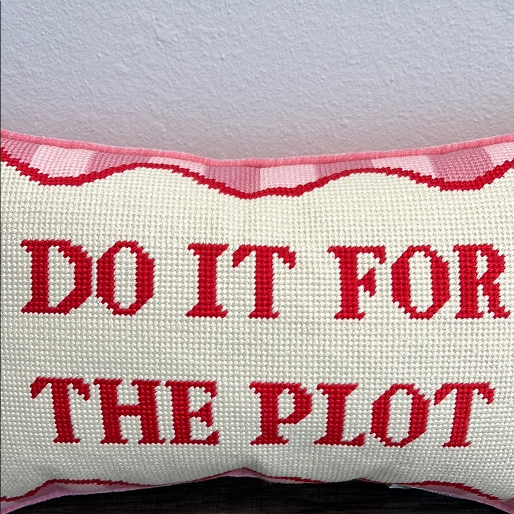 Rachel Zoe | “Do It For The Plot” Sassy Pillow Talk - Picture 3 of 10